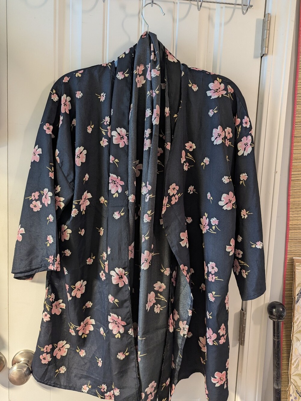 Tamsy Floral Kimono Robe Cover Up With Sash Black Pink One Size